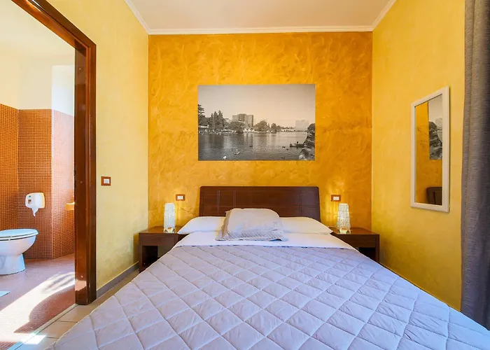 בית הארחה E-room 42 3*